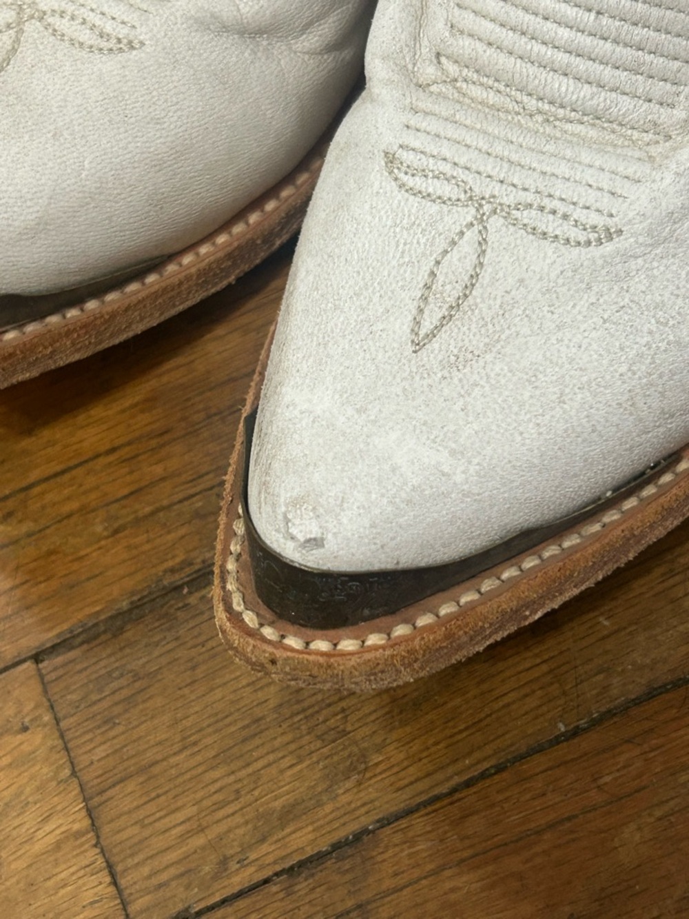 Idyllwind Women's Wheels Western Booties Round Toe in White - Picture 2 of 16
